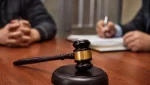 В Гае 42-летнего мужчину отправили под стражу за вымогательство у матери