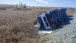 Автомобиль Sitrak с прицепом съехал в кювет и опрокинулся