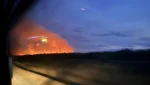Степной пожар движется со стороны Орска. В Гае пахнет гарью