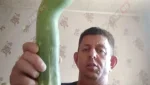 Сельчане хвалятся выращенным урожаем овощей